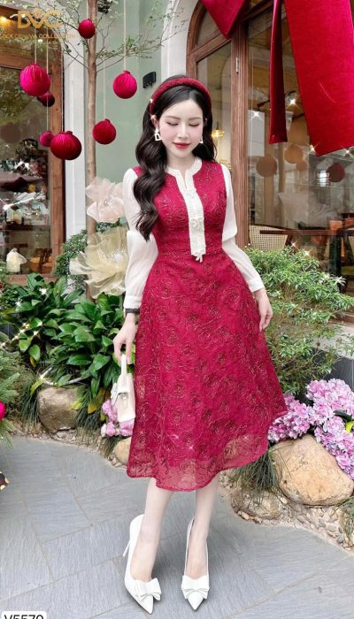 Eirian Dress V5570