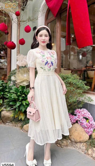 Sunflower Dress V5594