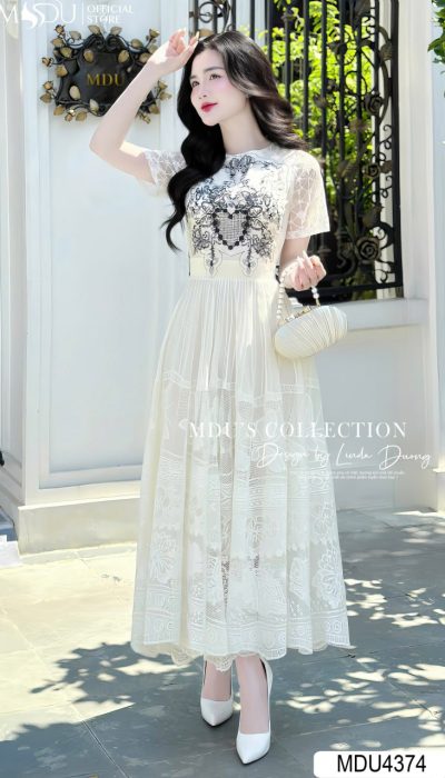 NOIR DENTELLE – MODERN EMBROIDERY IN ETHEREAL WHITE | MDU4374