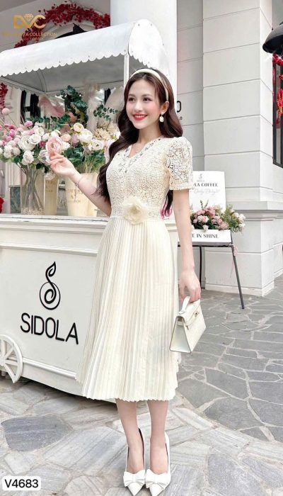 Rosalind Dress V4683