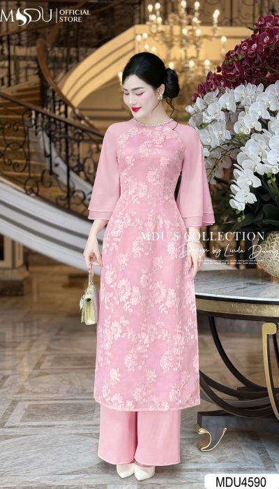 Regal Grace - Elegant Floral Embroidered Ao Dai Set | MDU4590