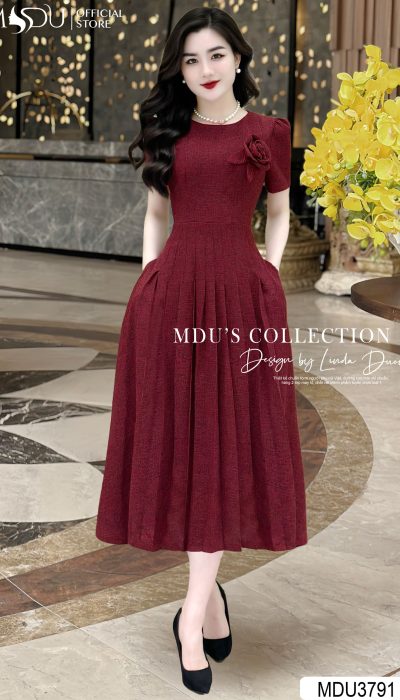 Luxe Elegance - Elegant Pleated Midi Dress | MDU3791