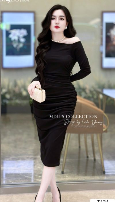 Luxury Inspired - Chic & Classy in Black | T134