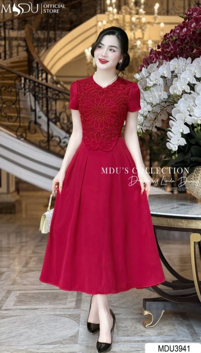 REGAL CHARM - RED WITH SOPHISTICATED PATTERN |  MDU3941