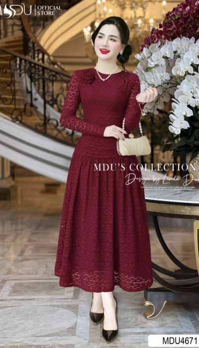 ROUGE ÉLÉGANT – TIMELESS GRACE IN BURGUNDY | MDU4671