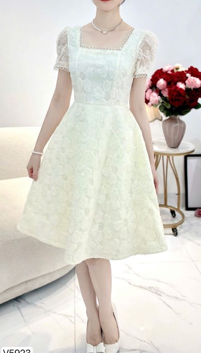 BLANC FLORA – PURE BLOOMING ELEGANCE | V5923