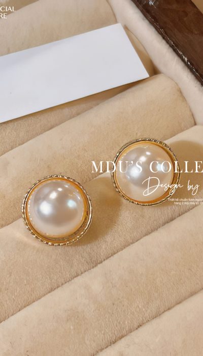 LUNE CLASSIQUE – Timeless Pearl Stud Earrings | VLD042