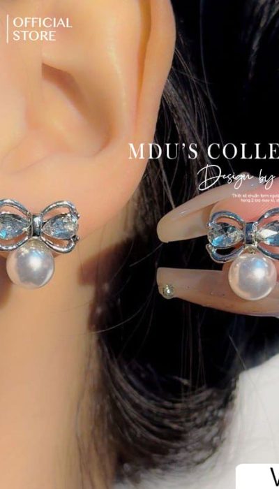 VLD105 – Sparkling Bow Pearl Stud Earrings