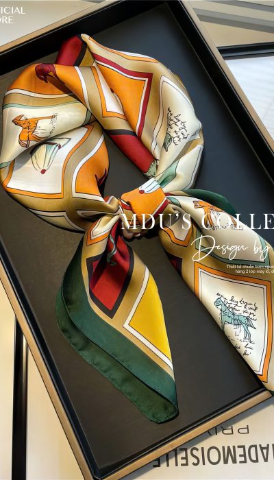 CHEVAL D’ART – Equestrian-Themed Luxury Silk Scarf | KLD041