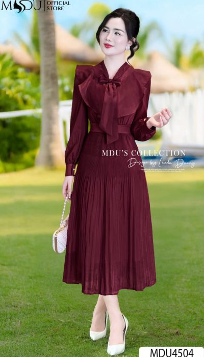 BURGUNDY BOW – VINTAGE POISE WITH MODERN ELEGANCE | MDU4504