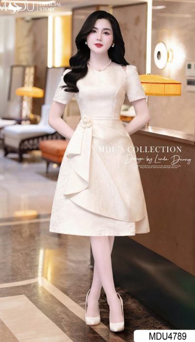 ELEGANT HARMONY – LUXURIOUS TEXTURE IN TAFFETA BROCADE | MDU4789