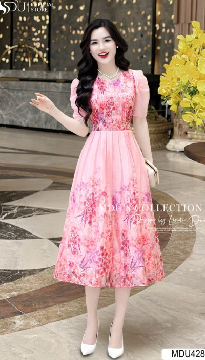 ROSÉ IMPRESSION – BLOOMING GRACE IN MOTION | MDU4289