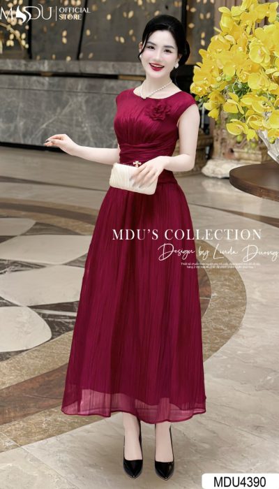 ÉLÉGANCE BORDEAUX – GRACEFUL & FEMININE | MDU4390