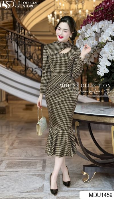 NOIR DENTELLE – POWERFUL ELEGANCE IN EVERY DETAIL | MDU1459
