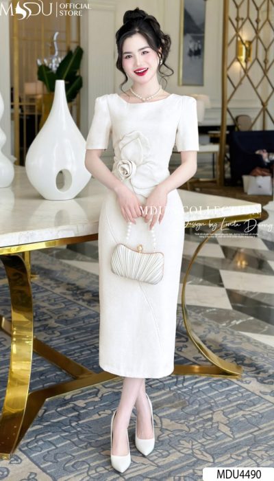 CRÈME ÉLÉGANCE – SCULPTED PURITY WITH A FLORAL TOUCH | MDU4490
