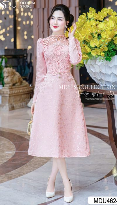 ROSE EMBRACE – INTRICATE ELEGANCE IN BLOSSOM | MDU4624