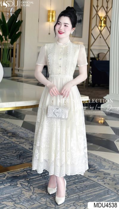 ÉLÉGANCE CRÉME – MODERN HERITAGE IN EMBROIDERED WHITE | MDU4538