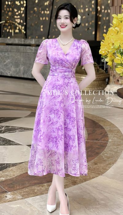 Elegant Purple Floral Chiffon Dress With Flowy Silhouette | MDU2682