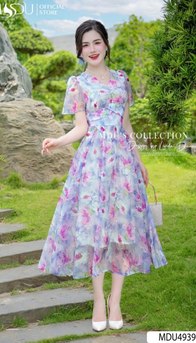 FLEUR BLEUE – GARDEN WHIMSY IN BLOOM | MDU4939