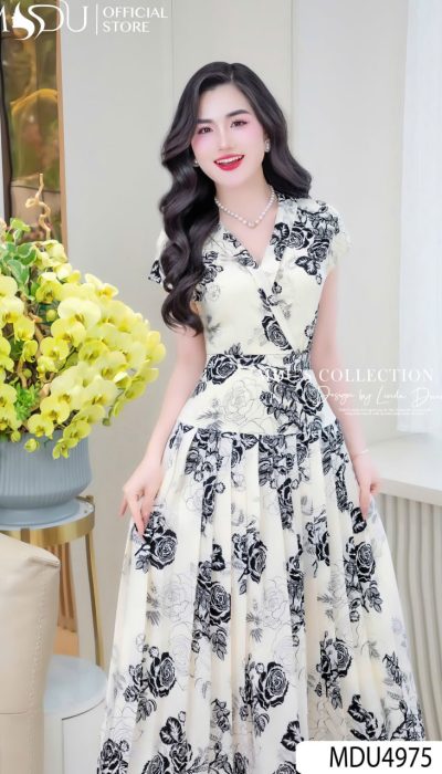ELEGANT LIKE A LIGHT SUMMER SONG | MDU4975