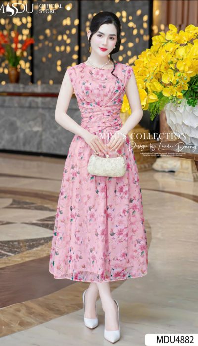 ROSÉE DE JARDIN – FLORAL SCULPTING IN BLUSH PINK | MDU4882