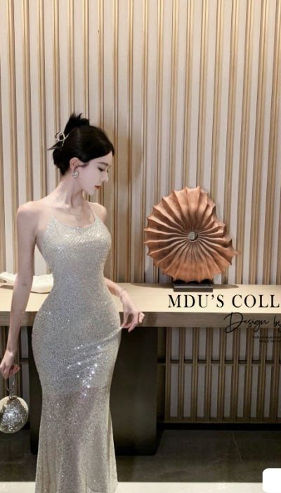 LUMIÈRE D’ARGENT – SPARKLING SILVER SEQUIN EVENING GOWN | MUS105