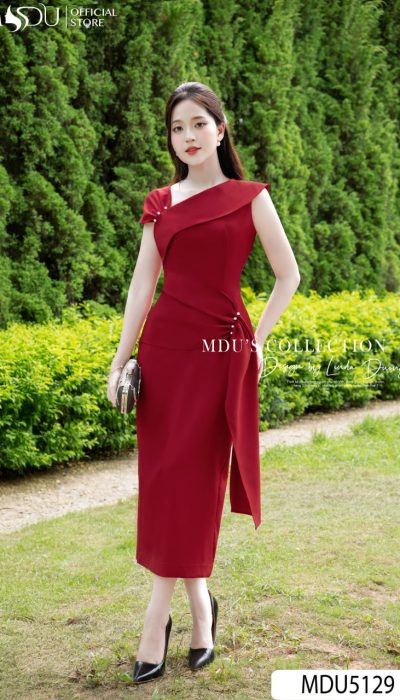CRIMSON ALLURE – TIMELESS GRACE WITH MODERN EDGE | MDU5129