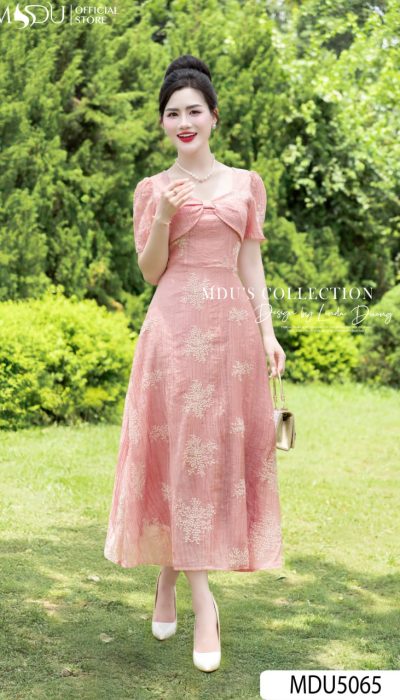 BLUSH GRACE – TIMELESS ROMANCE IN SOFT TEXTURE | MDU5065