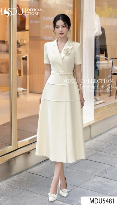 IVORY BLOOM – GRACE IN STRUCTURED ELEGANCE | MDU5481