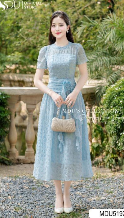 SKY BLOOM – ELEGANT LIGHTNESS IN BLUE HARMONY | MDU5192