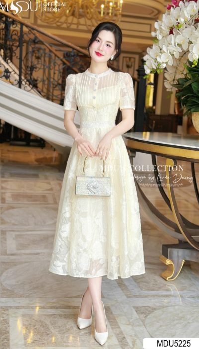 MDU5225 – Refined Elegance in Ivory Lace