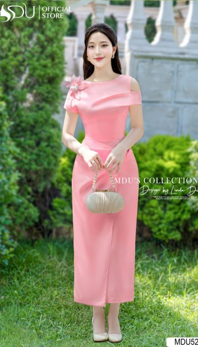 MDU5293 – Elegant Charm in Pink Satin