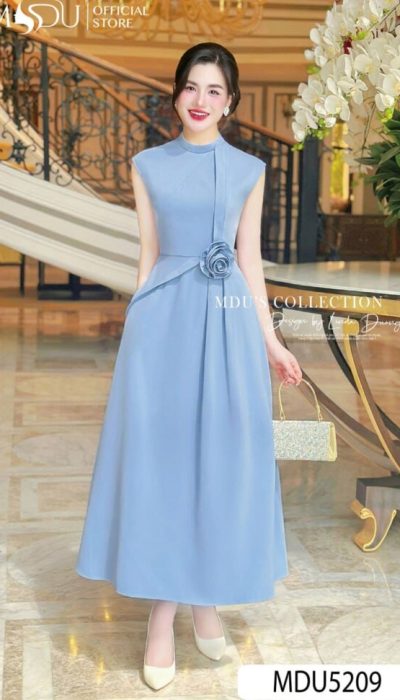 MDU5209 – ELEGANT BLUE MIDI DRESS WITH FLORAL DETAIL