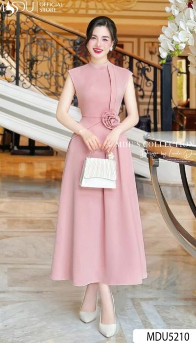 MDU5210 – SOPHISTICATED PINK MIDI DRESS WITH FLORAL DETAIL