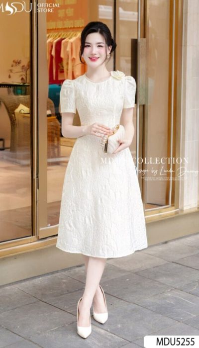 MDU5255 – ELEGANT OFF-WHITE FLORAL TEXTURED MIDI DRESS