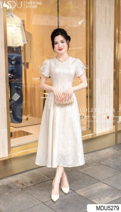 CHAMPAGNE POISE – REFINED SIMPLICITY IN SUBTLE LUXURY | MDU5279