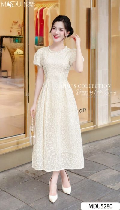 LUXURIOUS LACE CHARM – ELEGANT AND SWEETLY FEMININE | MDU5280