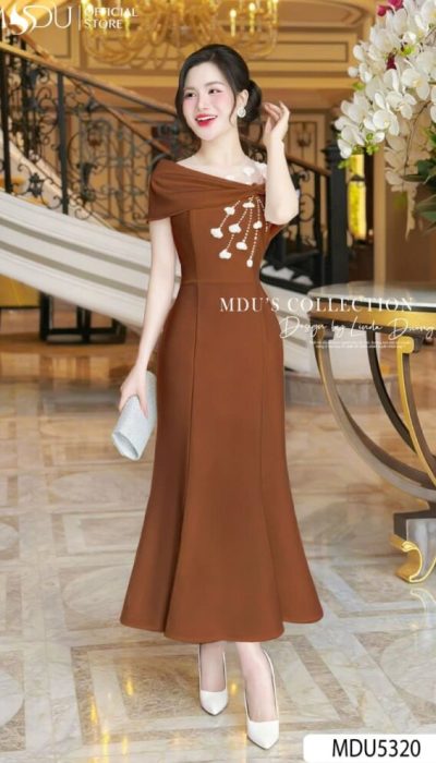 MDU5320 – ELEGANT OFF-THE-SHOULDER DRESS WITH FLORAL EMBELLISHMENTS