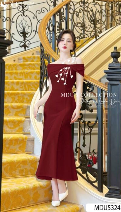 MDU5324 – ELEGANT OFF-SHOULDER DRESS WITH FLORAL ACCENT