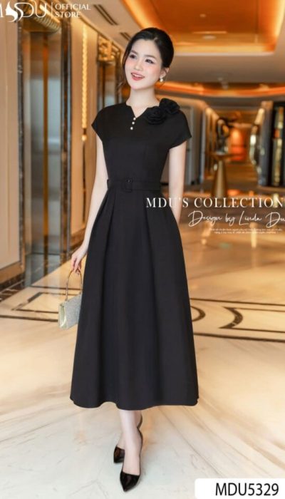 NOIR ÉLÉGANCE – THE ESSENCE OF TIMELESS GRACE | MDU5329