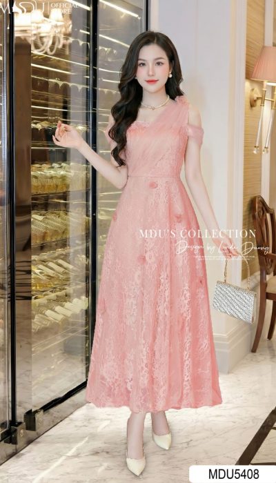 BLUSH LACE DREAM – GRACEFUL FEMININITY IN DELICATE TEXTURES | MDU5408
