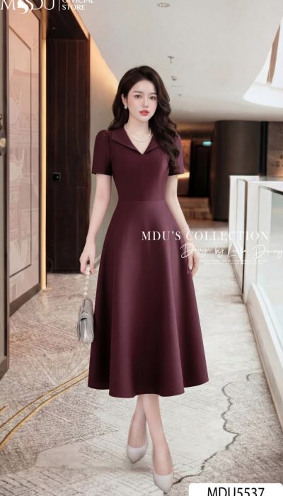 BURGUNDY SILK GRACE – REFINED FEMININITY IN FLOWING FORM | MDU5537