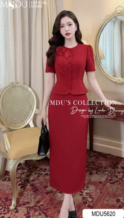 CRIMSON ELEGANCE TIMELESS CHARM IN MODERN SILHOUETTE | MDU5620