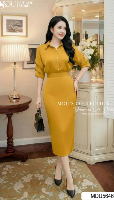 GOLDEN RADIANCE ELEGANT POISE IN LUMINOUS SILK | MDU5646